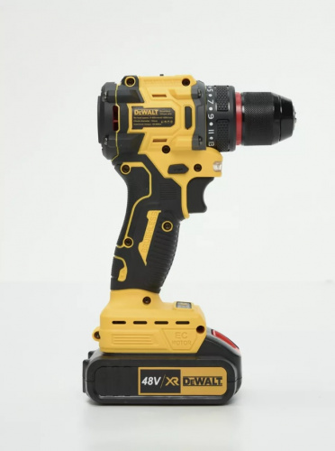 Дрель-шуруповерт DeWALT 48V (аналог) желтый